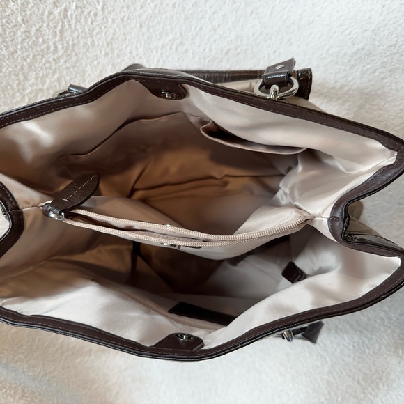 Coach Signature Satin handbag - Picture 4 of 14